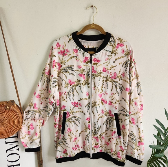 Cotton On Among Equals Women Bomber Jacket Floral size 14 (XL) ligh color - Picture 2 of 11